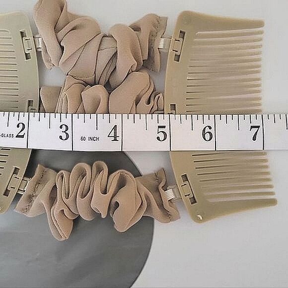 Vtg 90s beige double-comb scrunchie hair fastener - Picture 6 of 6